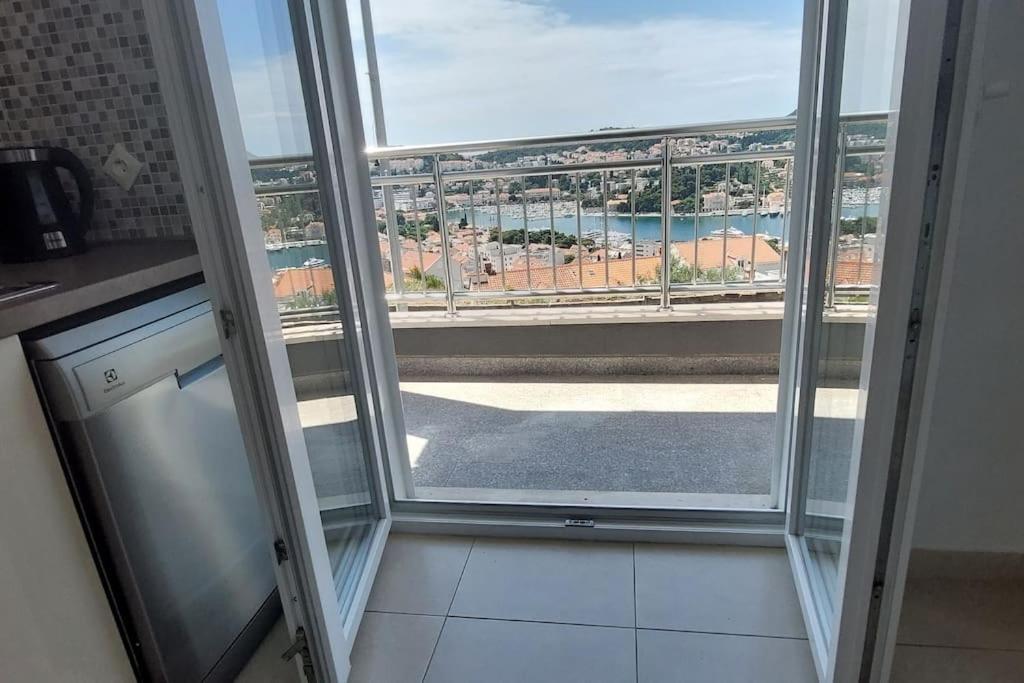 Infinity, Free Parking * Dubrovnik