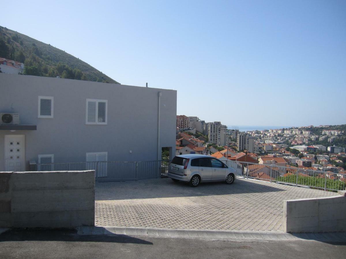 Infinity, Free Parking * Dubrovnik